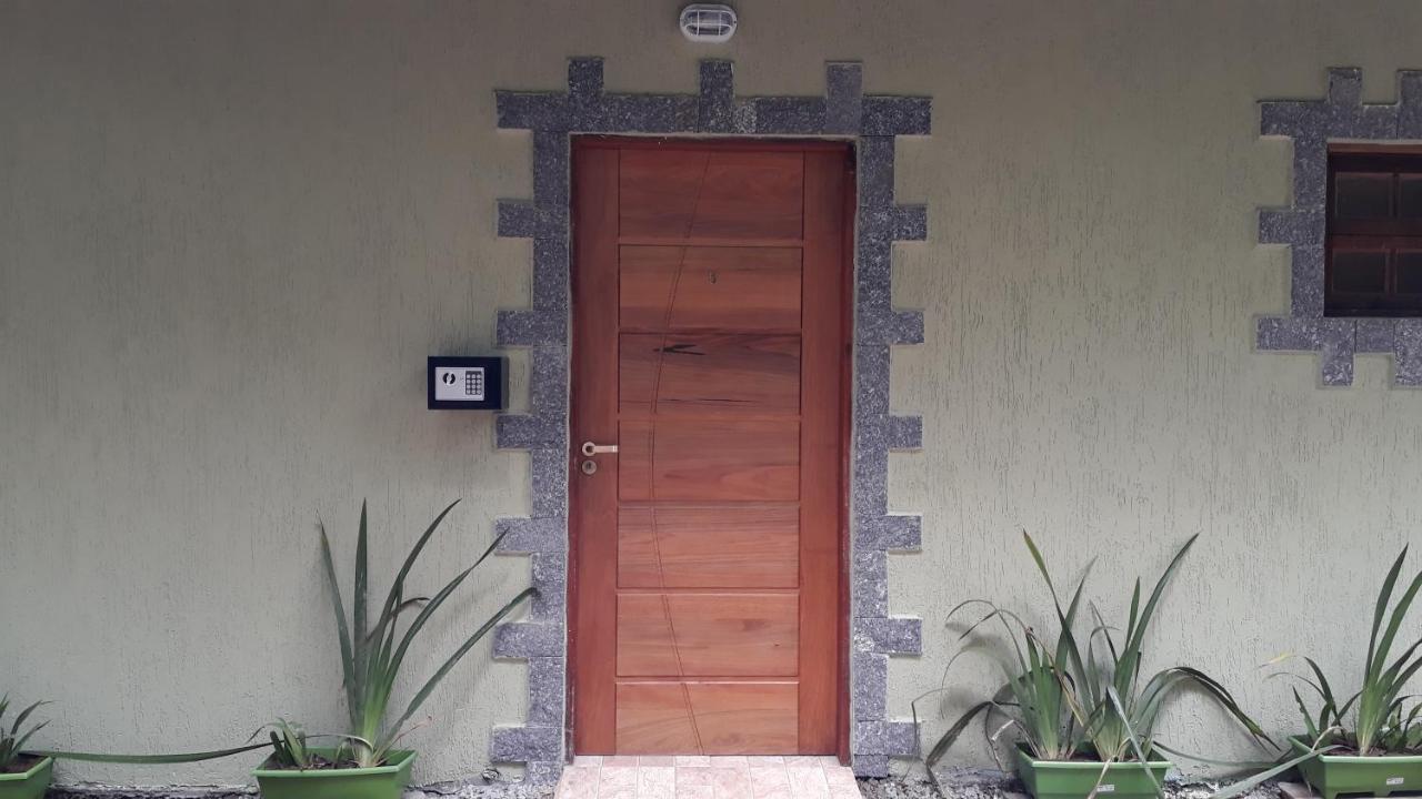 Burung Flats Itamambuca - Hospedagem Com Vista Para O Mar Ubatuba Ngoại thất bức ảnh