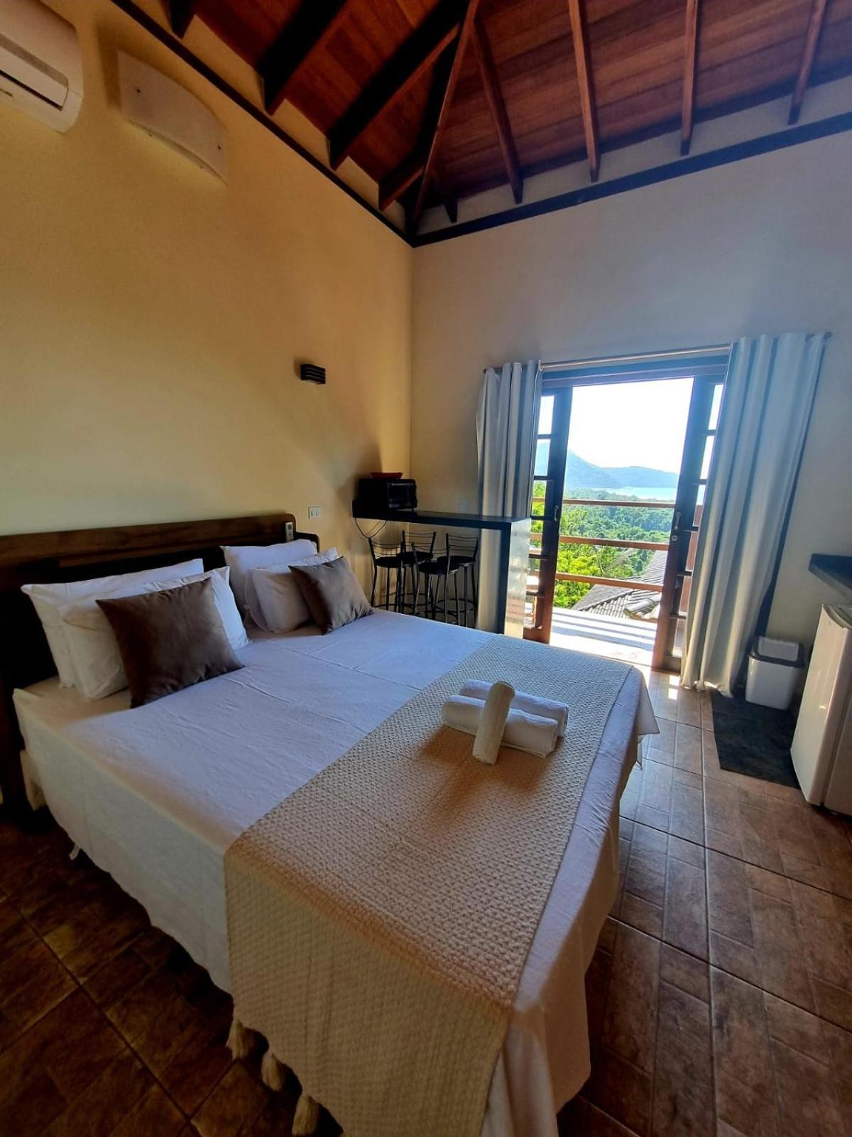 Burung Flats Itamambuca - Hospedagem Com Vista Para O Mar Ubatuba Ngoại thất bức ảnh