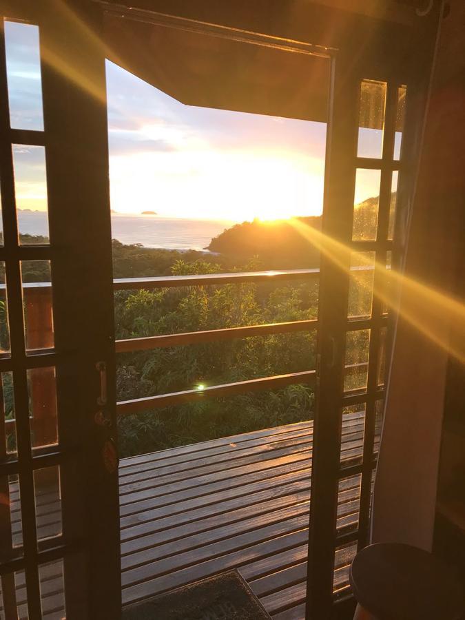 Burung Flats Itamambuca - Hospedagem Com Vista Para O Mar Ubatuba Ngoại thất bức ảnh